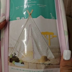 Pillowfort kids teepee